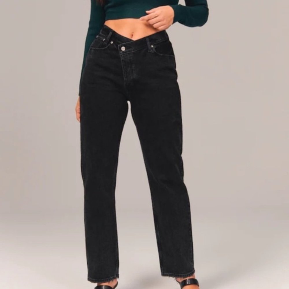 Abercrombie & Fitch Black High Rise Dad Jean